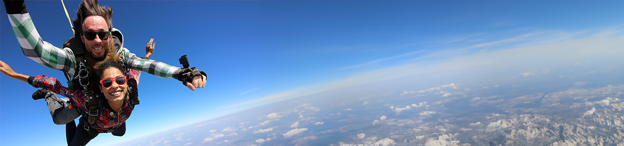 parachute-couple